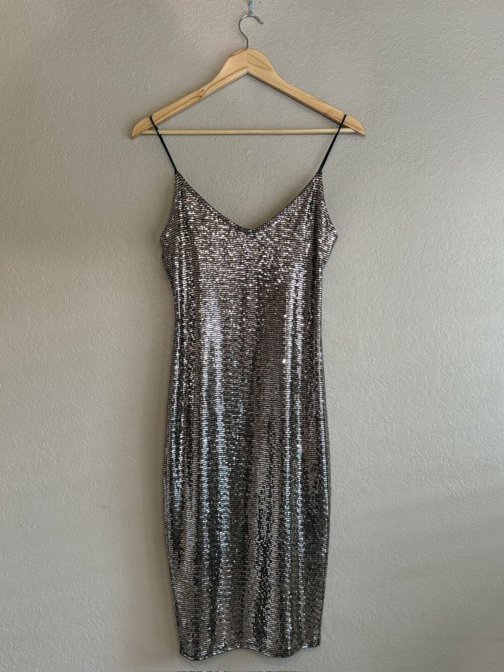 Gold sequin gold bodycon mini dress size Large